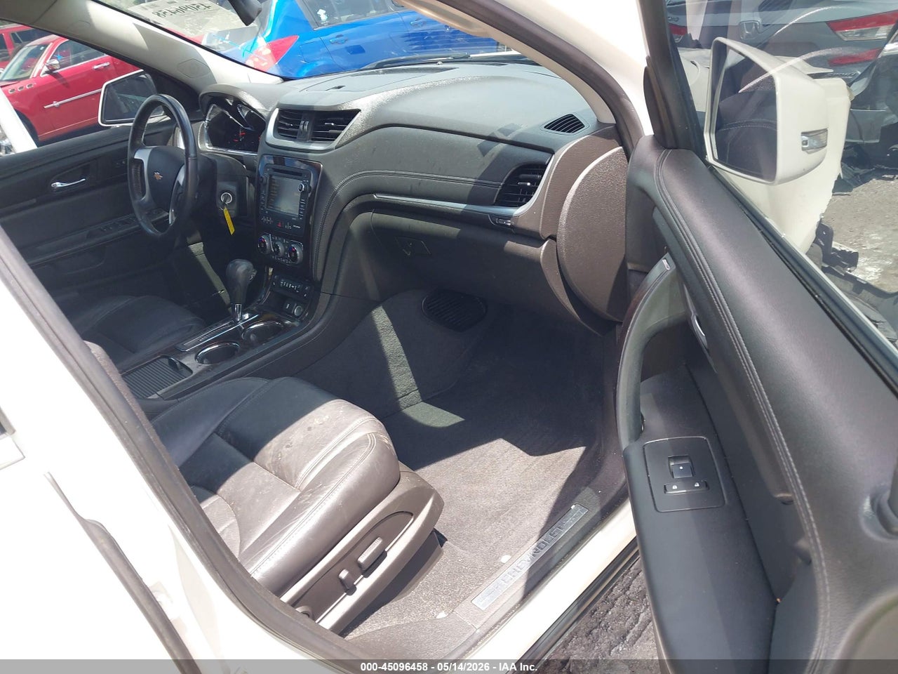 2015 CHEVROLET TRAVERSE LTZ thumbnail 6
