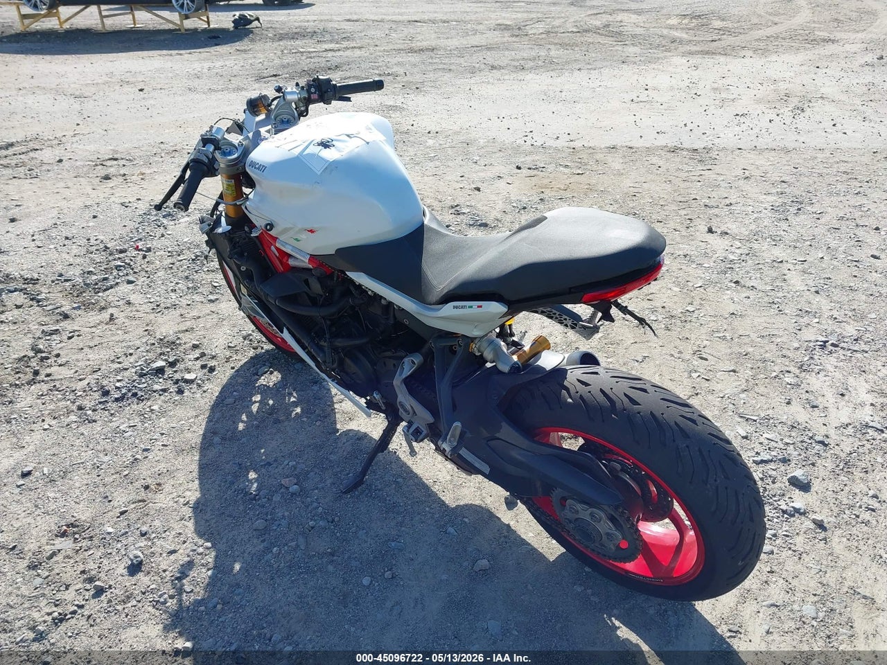 2017 DUCATI SUPERSPORT   thumbnail 4