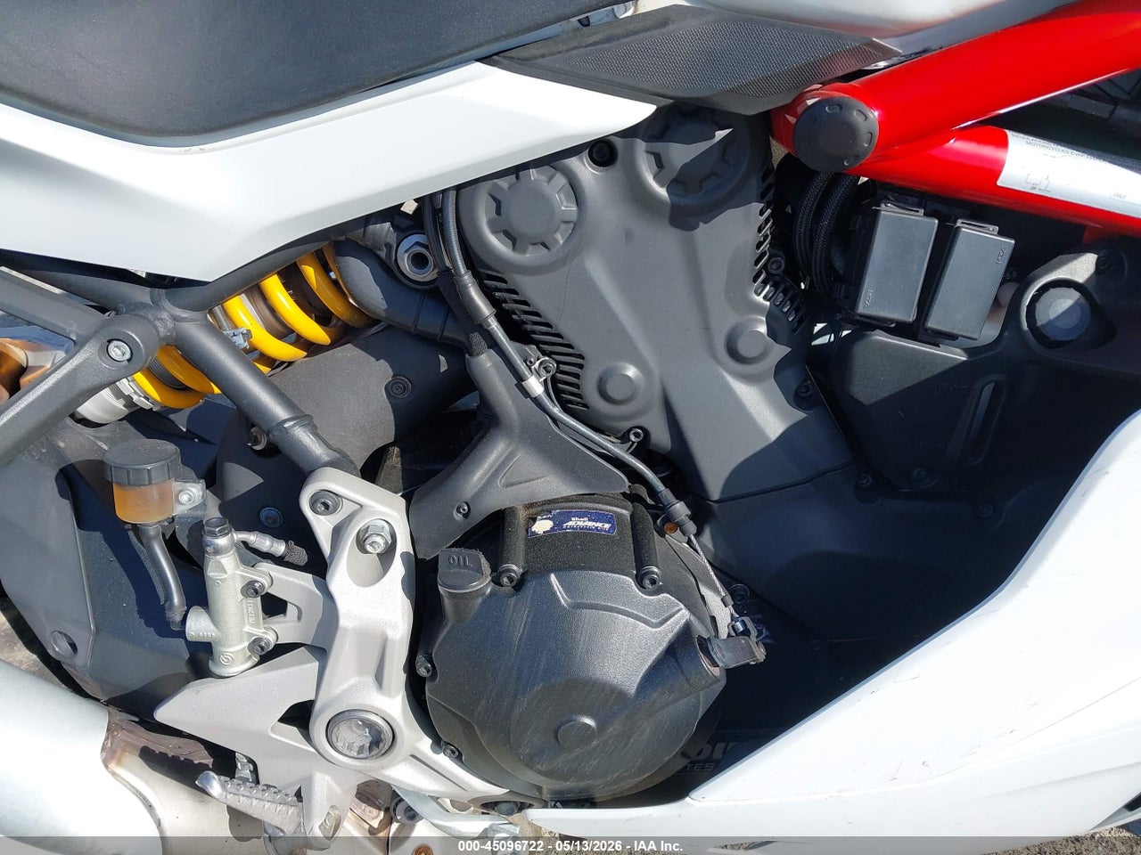 2017 DUCATI SUPERSPORT   thumbnail 9