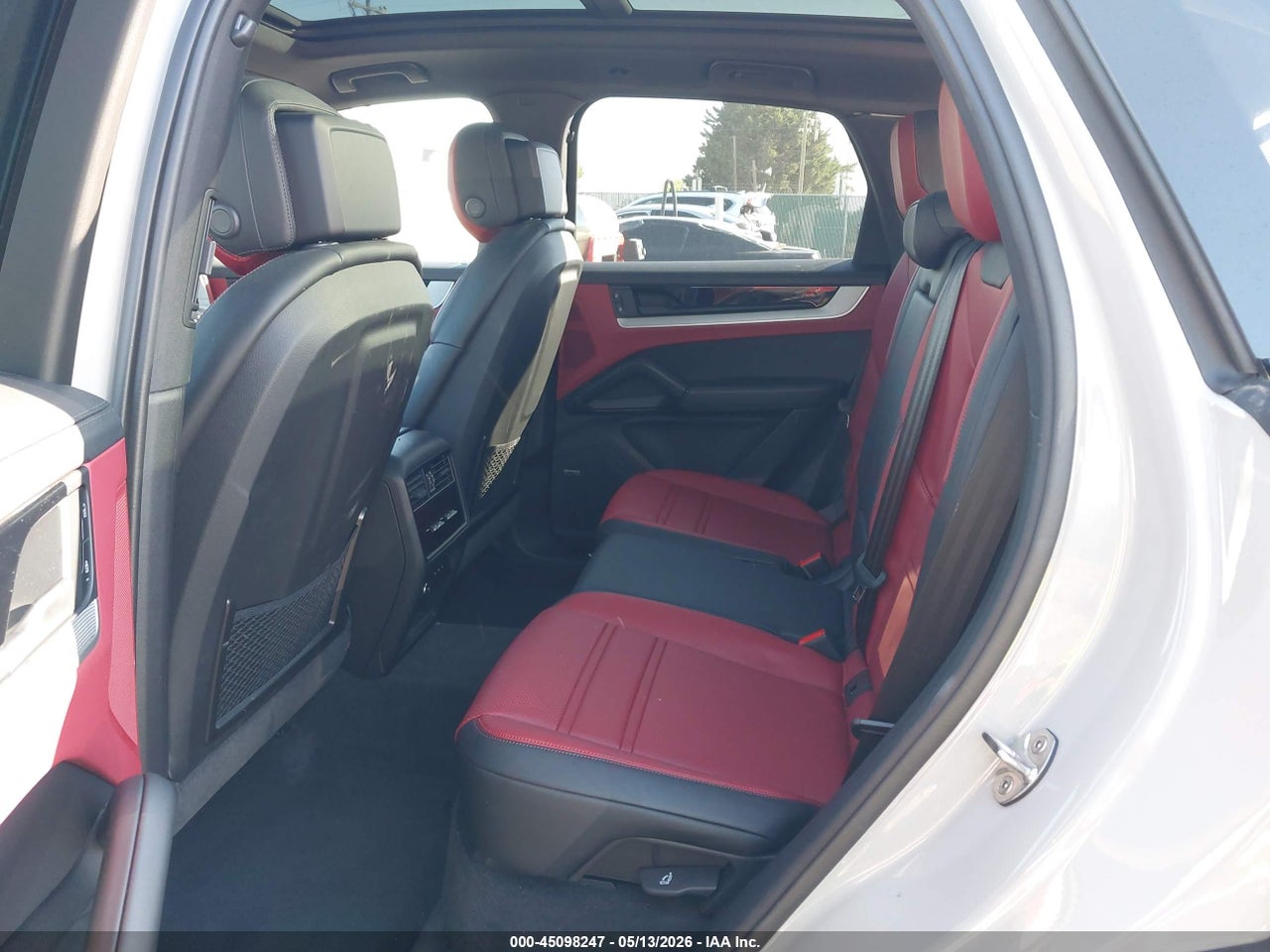 2025 PORSCHE CAYENNE S thumbnail 9