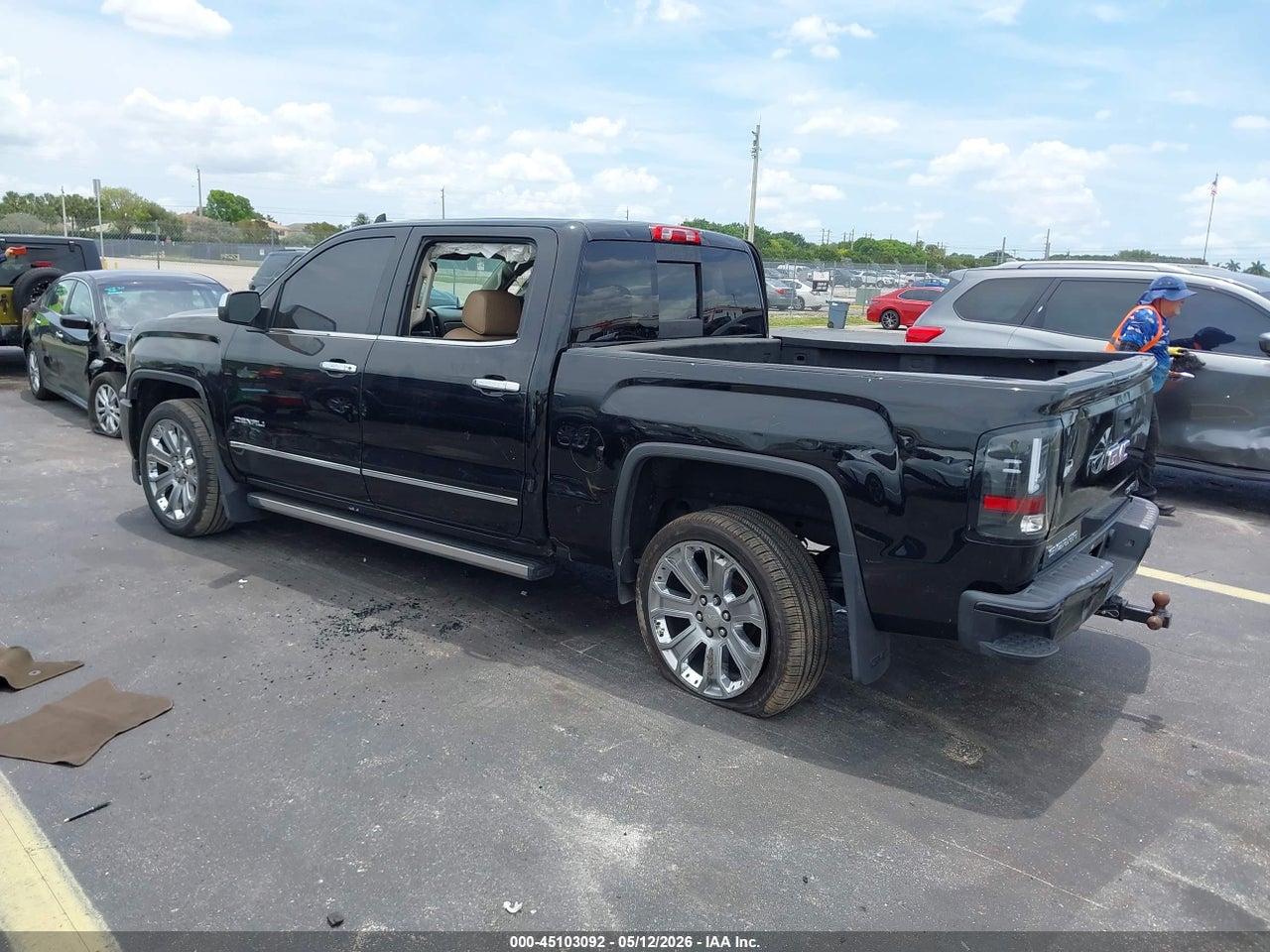 2017 GMC SIERRA 1500 DENALI thumbnail 4