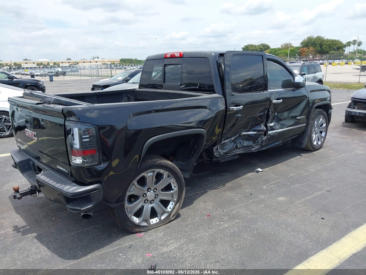 2017 GMC SIERRA 1500 DENALI thumbnail 5