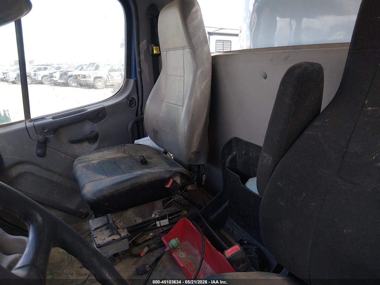 2016 FREIGHTLINER M2 106 MEDIUM DUTY thumbnail 8