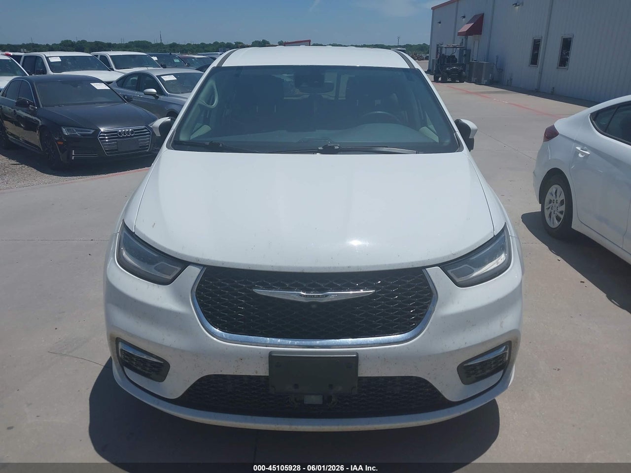 2023 CHRYSLER PACIFICA HYBRID TOURING L thumbnail 7