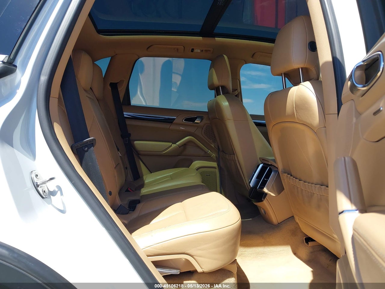2014 PORSCHE CAYENNE PLATINUM EDITION thumbnail 9