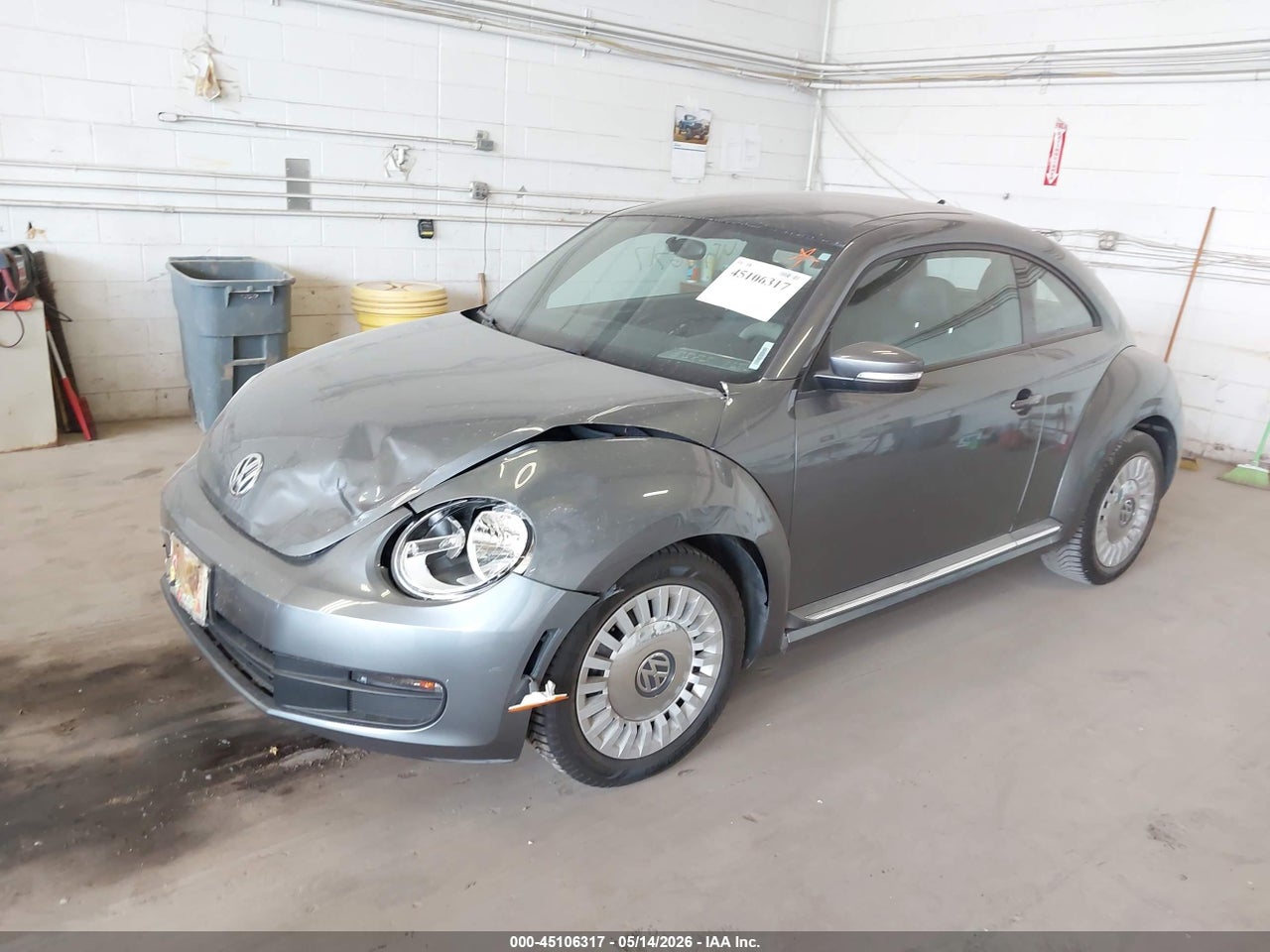 2015 VOLKSWAGEN BEETLE 1.8T thumbnail 3