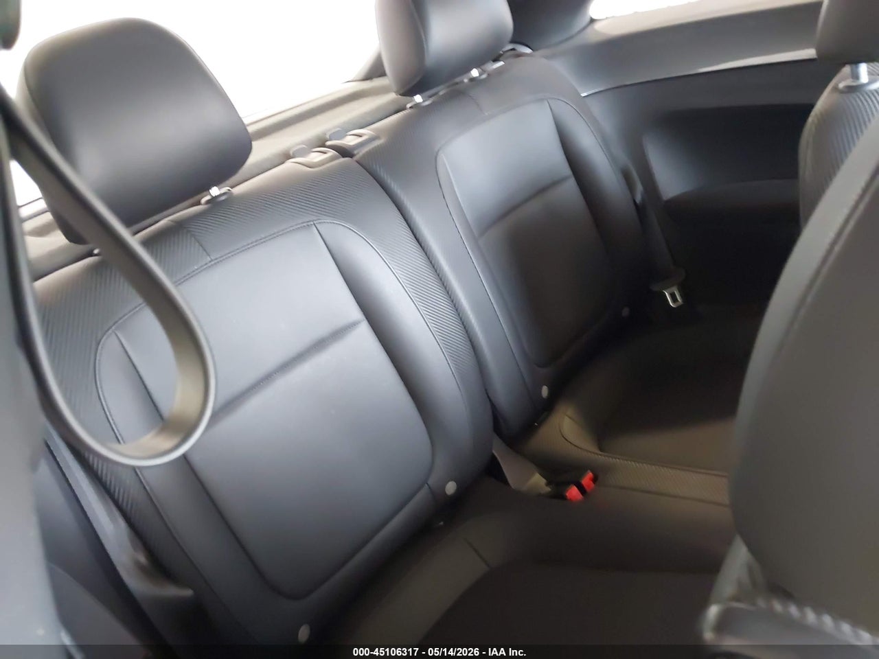 2015 VOLKSWAGEN BEETLE 1.8T thumbnail 9