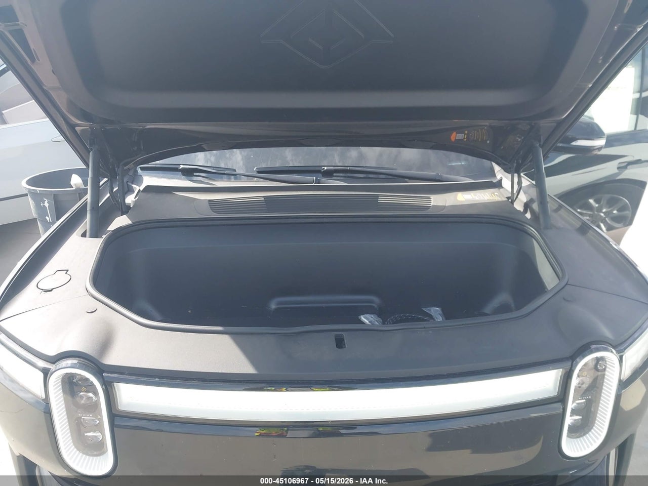 2024 RIVIAN R1T ADVENTURE QUAD MOTOR LARGE PACK thumbnail 11