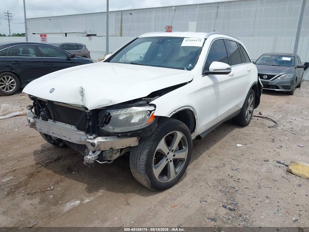 2017 MERCEDES-BENZ GLC 300   · 2/12