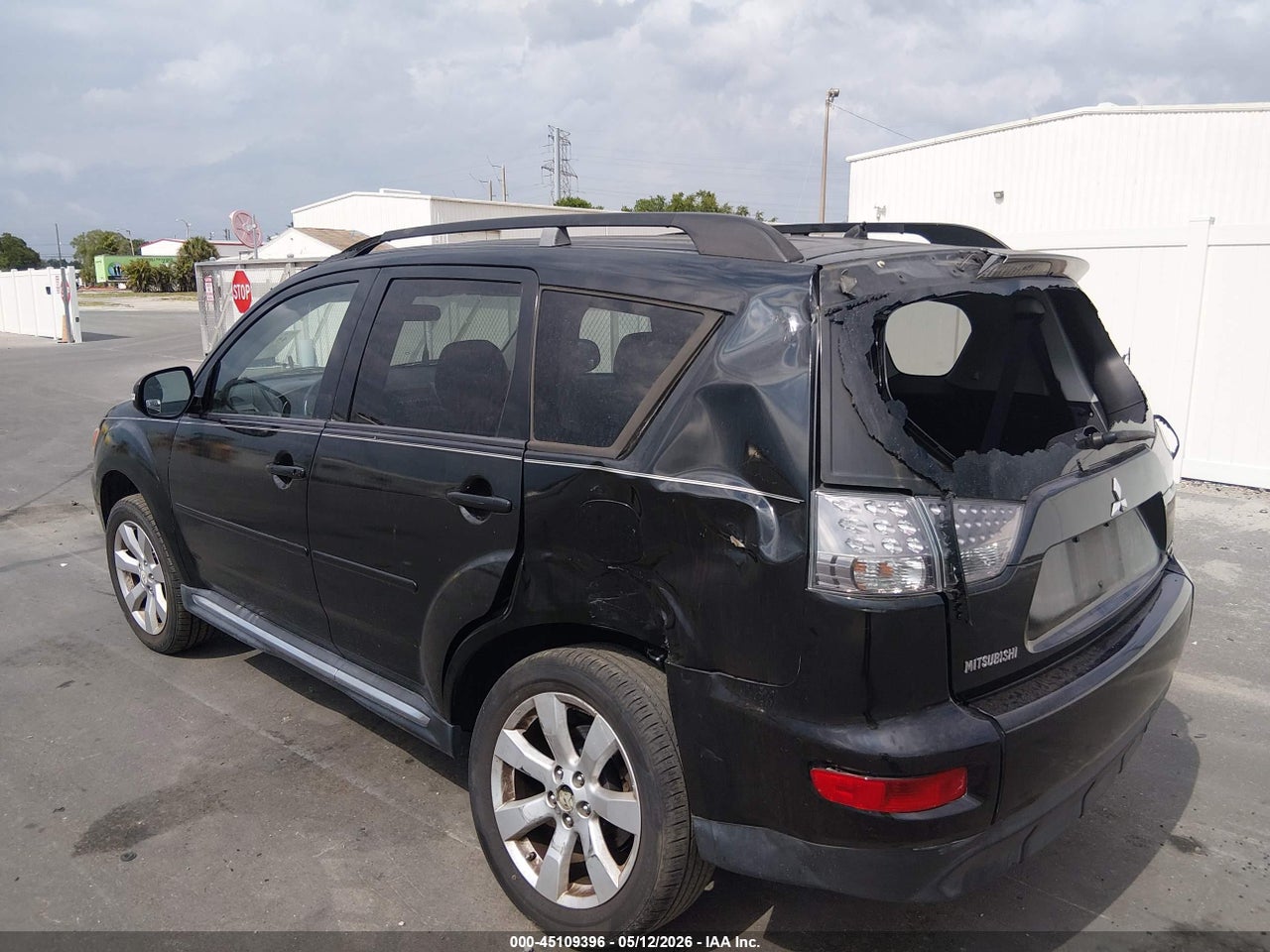 2010 MITSUBISHI OUTLANDER XLS thumbnail 4