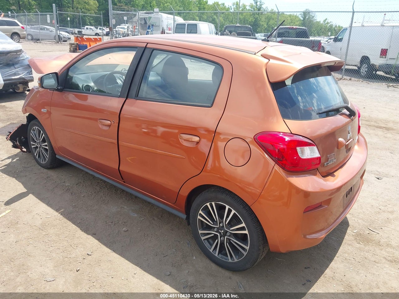 2017 MITSUBISHI MIRAGE GT thumbnail 4
