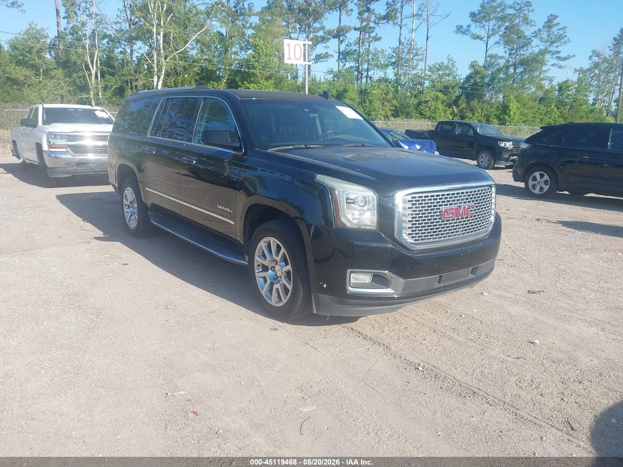2016 GMC YUKON XL DENALI thumbnail 2