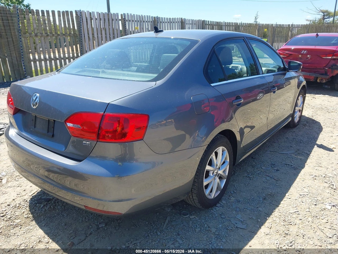 2014 VOLKSWAGEN JETTA 1.8T SE · 4/12