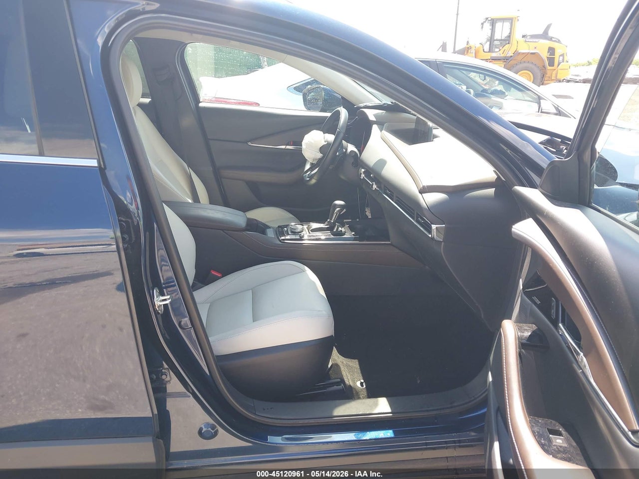 2022 MAZDA CX-30 PREMIUM · 5/12