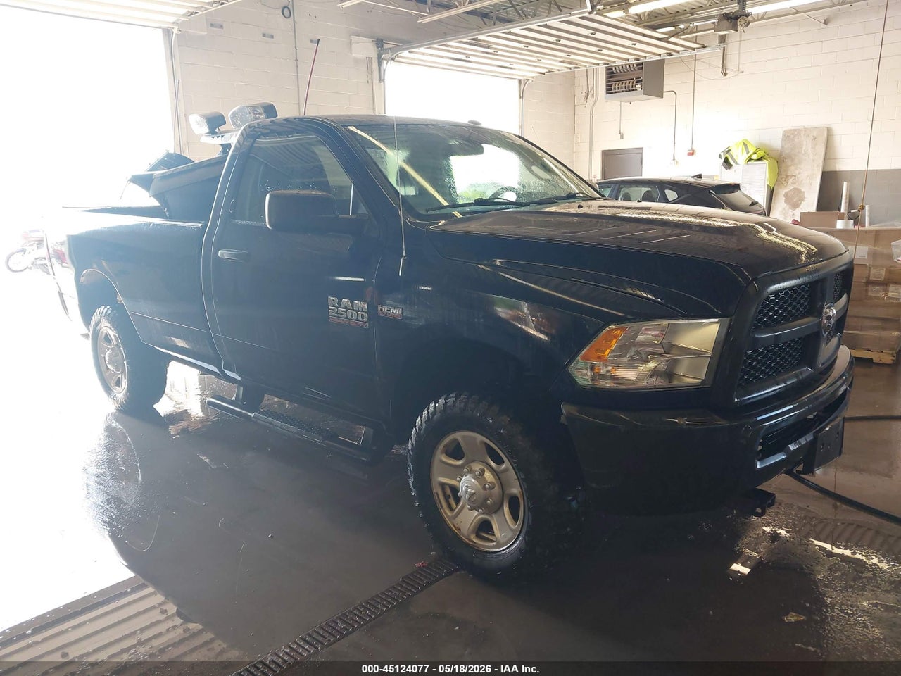 2018 RAM 2500 TRADESMAN  4X4 8' BOX thumbnail 2