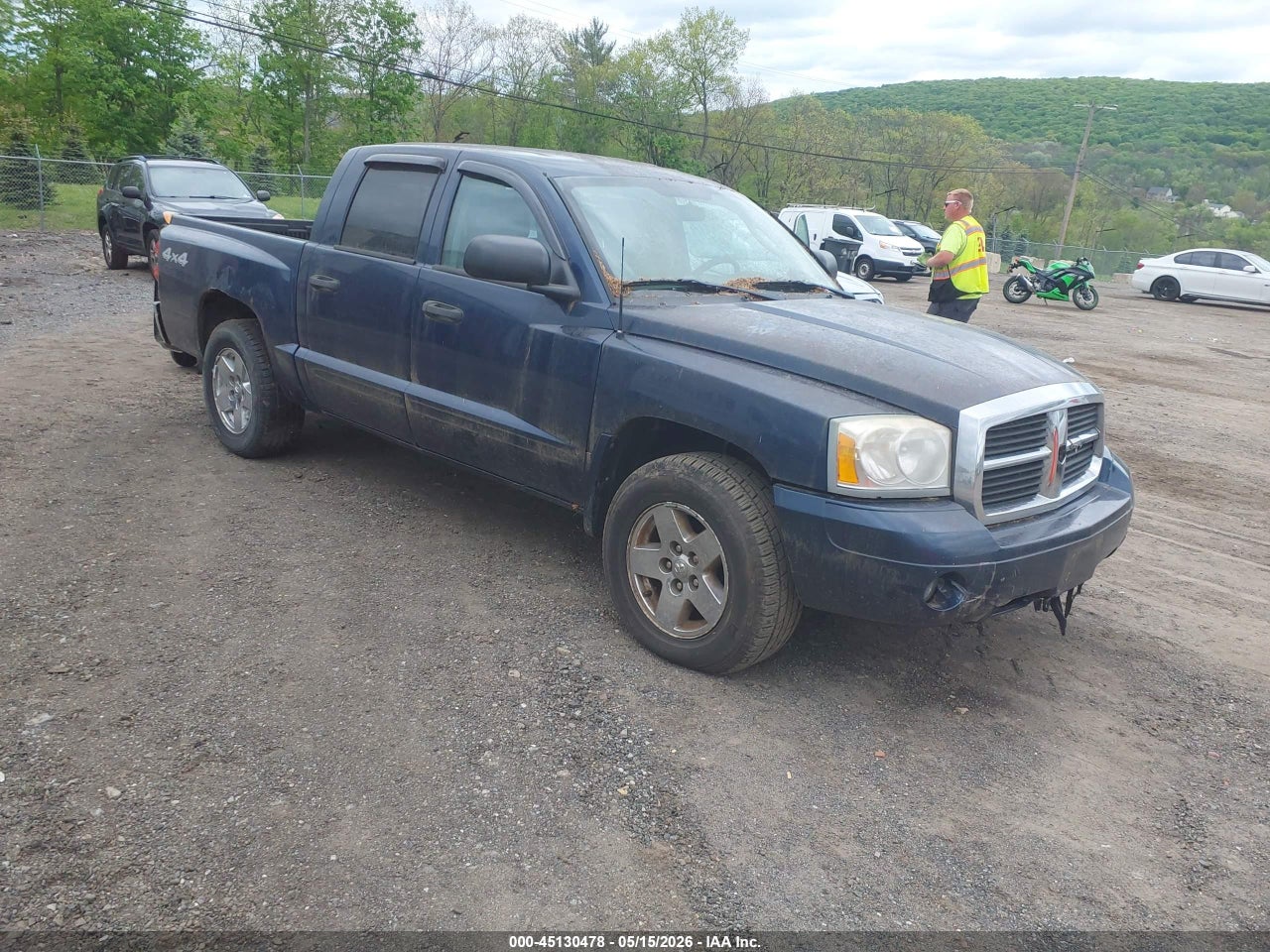 2006 DODGE DAKOTA QUAD SLT thumbnail 2