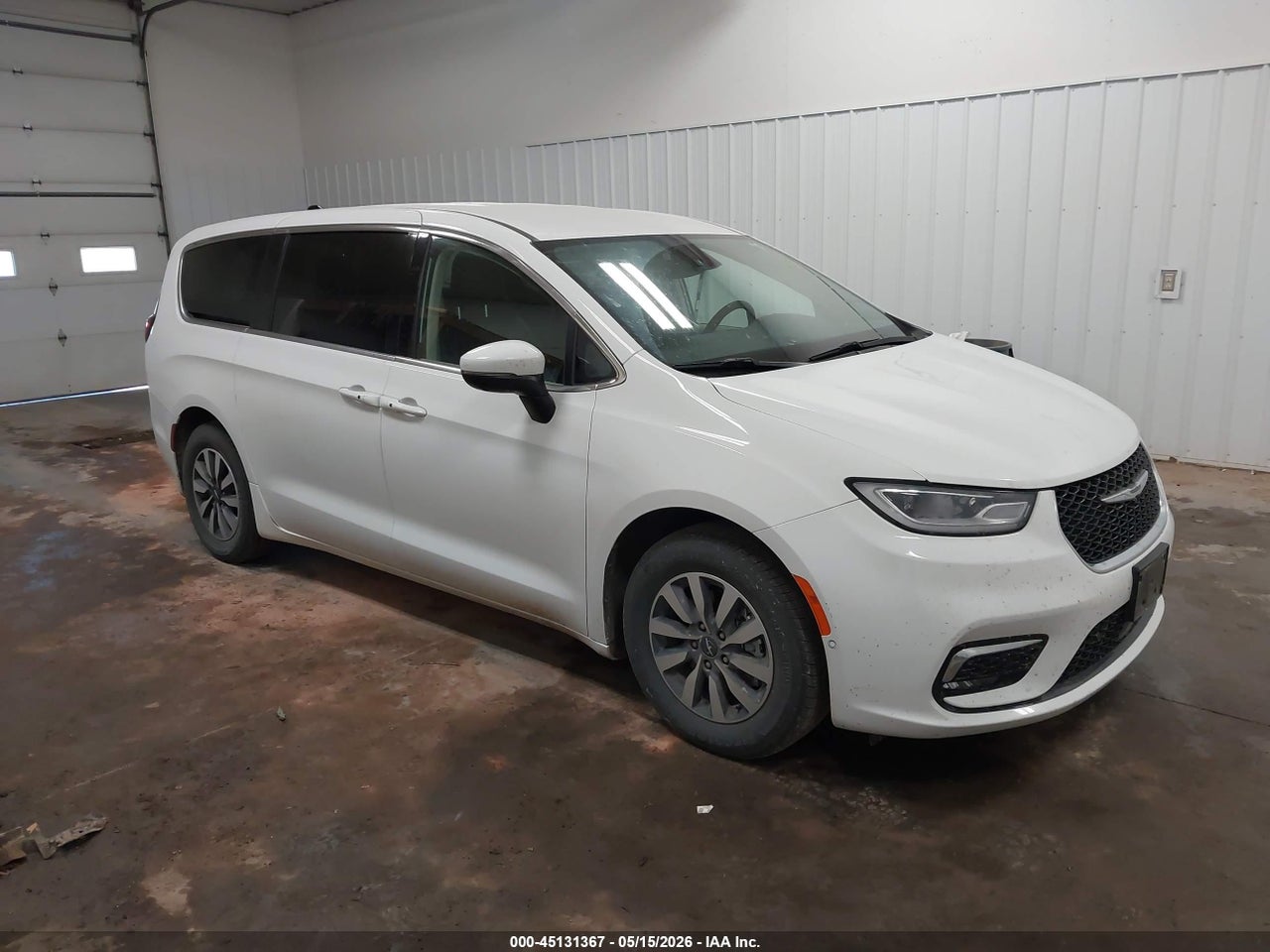 2023 CHRYSLER PACIFICA HYBRID TOURING L thumbnail 2