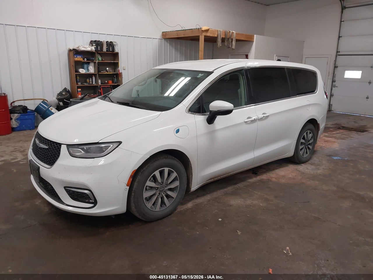 2023 CHRYSLER PACIFICA HYBRID TOURING L thumbnail 3