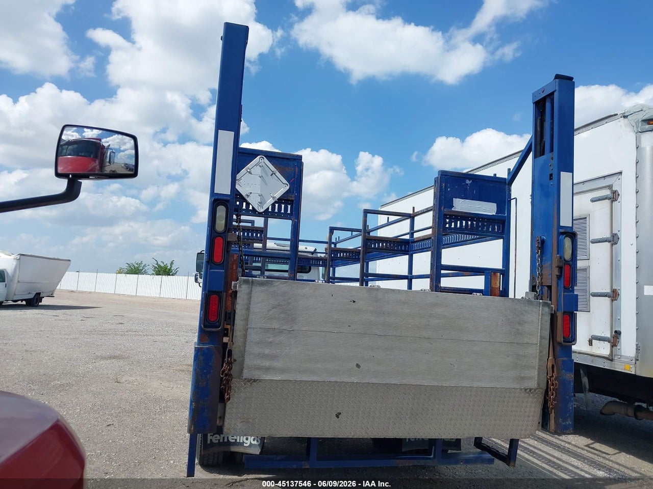 2014 FREIGHTLINER M2 106 MEDIUM DUTY thumbnail 4