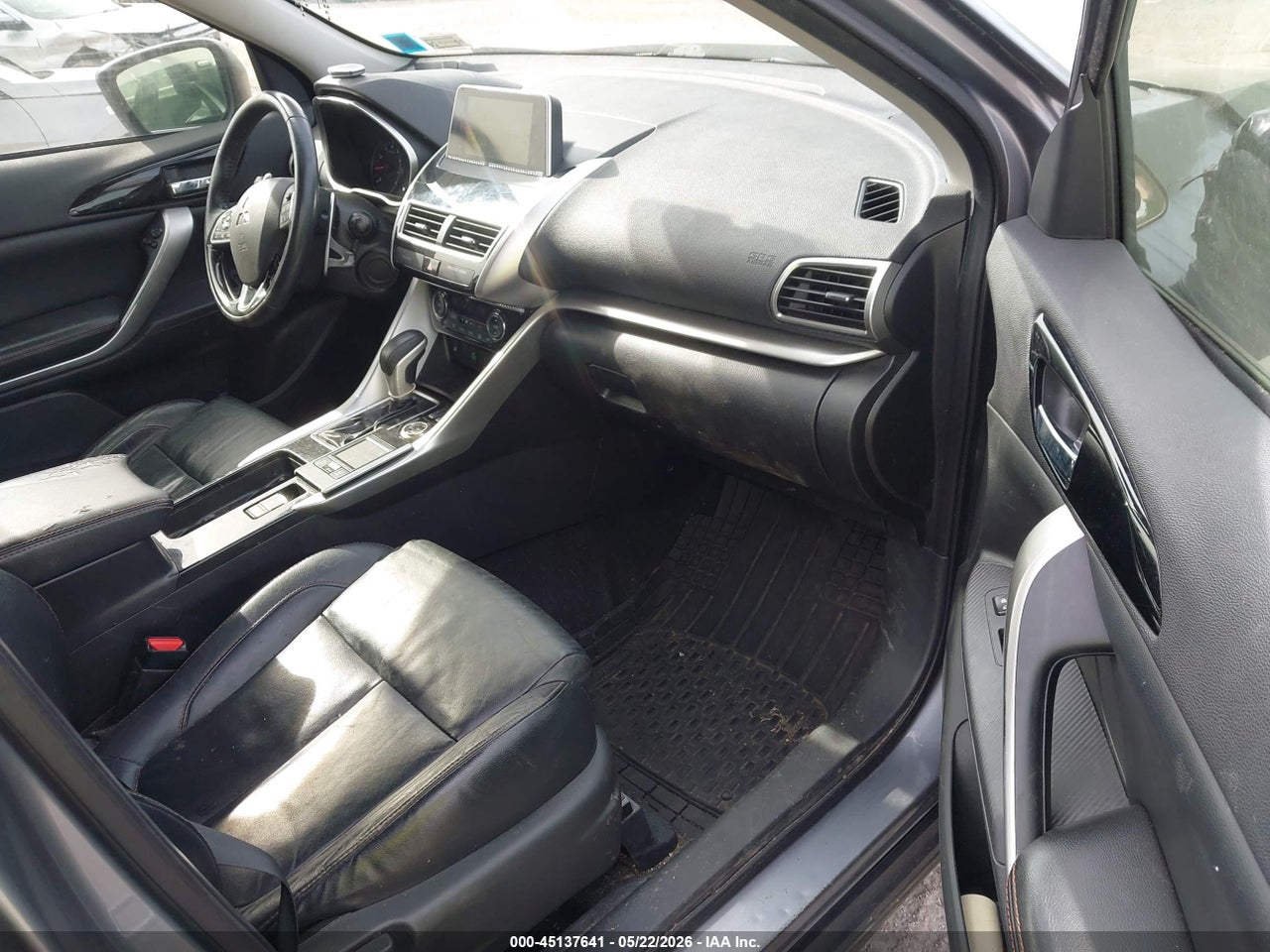 2018 MITSUBISHI ECLIPSE CROSS SEL · 5/12