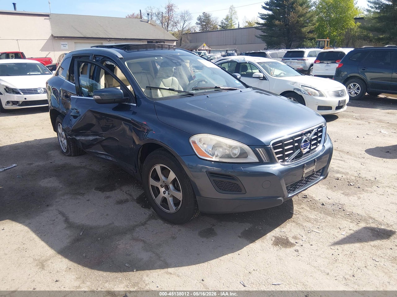 2011 VOLVO XC60 3.2 thumbnail 2