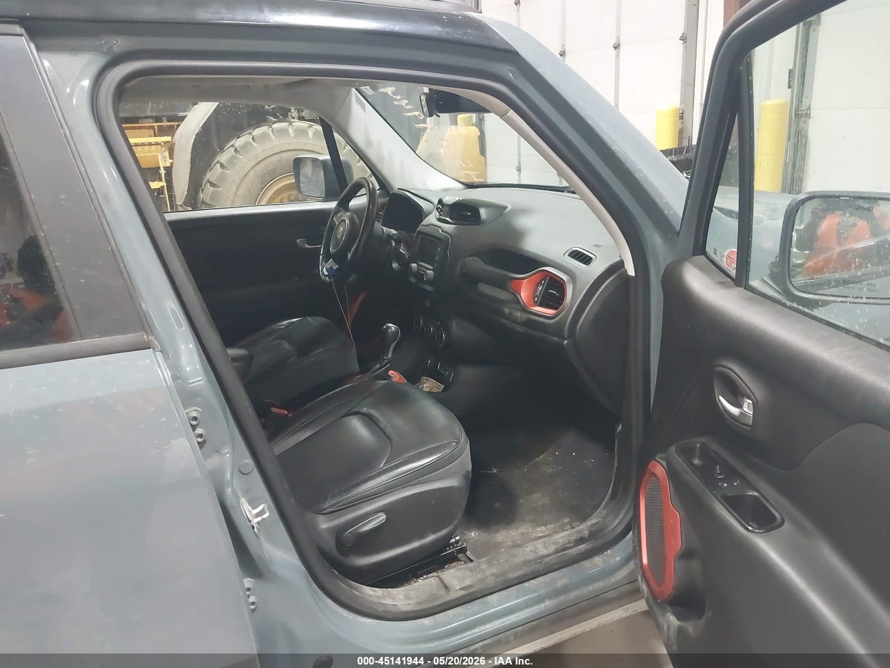 2015 JEEP RENEGADE TRAILHAWK · 5/12