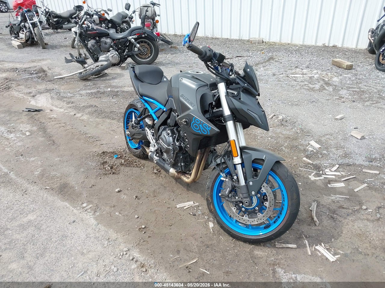 2024 SUZUKI GSX800 R thumbnail 2