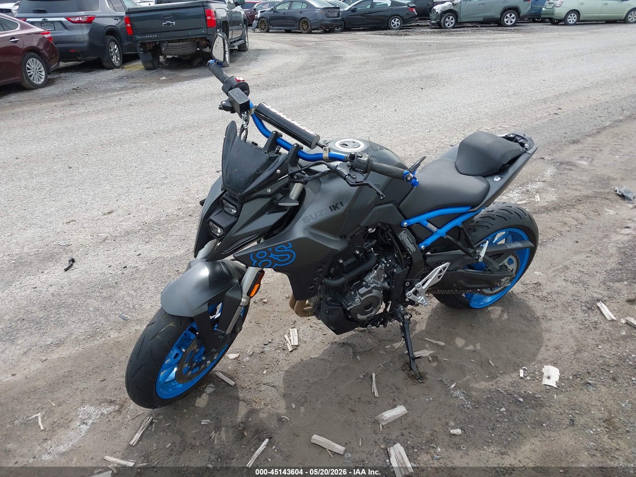 2024 SUZUKI GSX800 R thumbnail 3