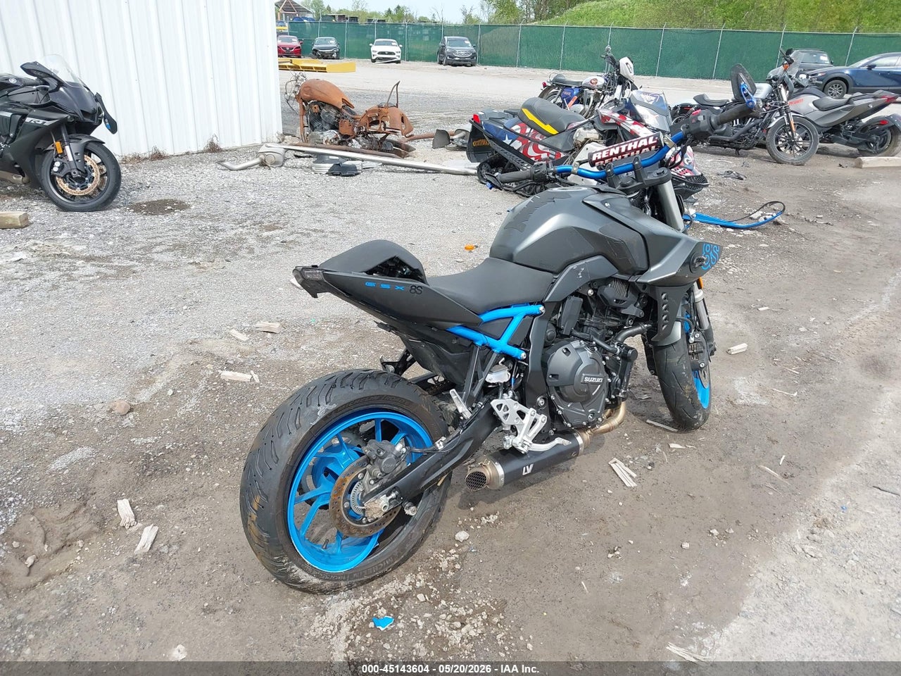 2024 SUZUKI GSX800 R thumbnail 5