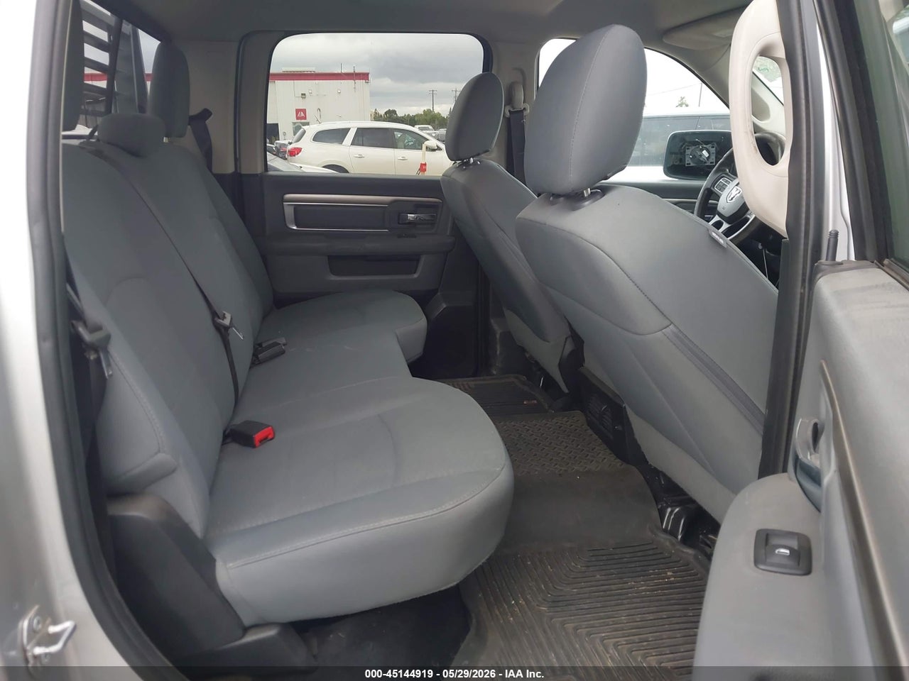 2016 RAM 2500 SLT thumbnail 9