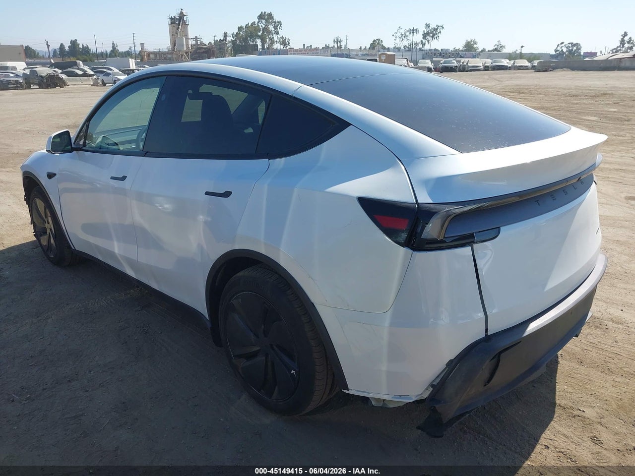 2026 TESLA MODEL Y LONG RANGE LAUNCH SERIES/PREMIUM ALL-WHEEL DRIVE thumbnail 4