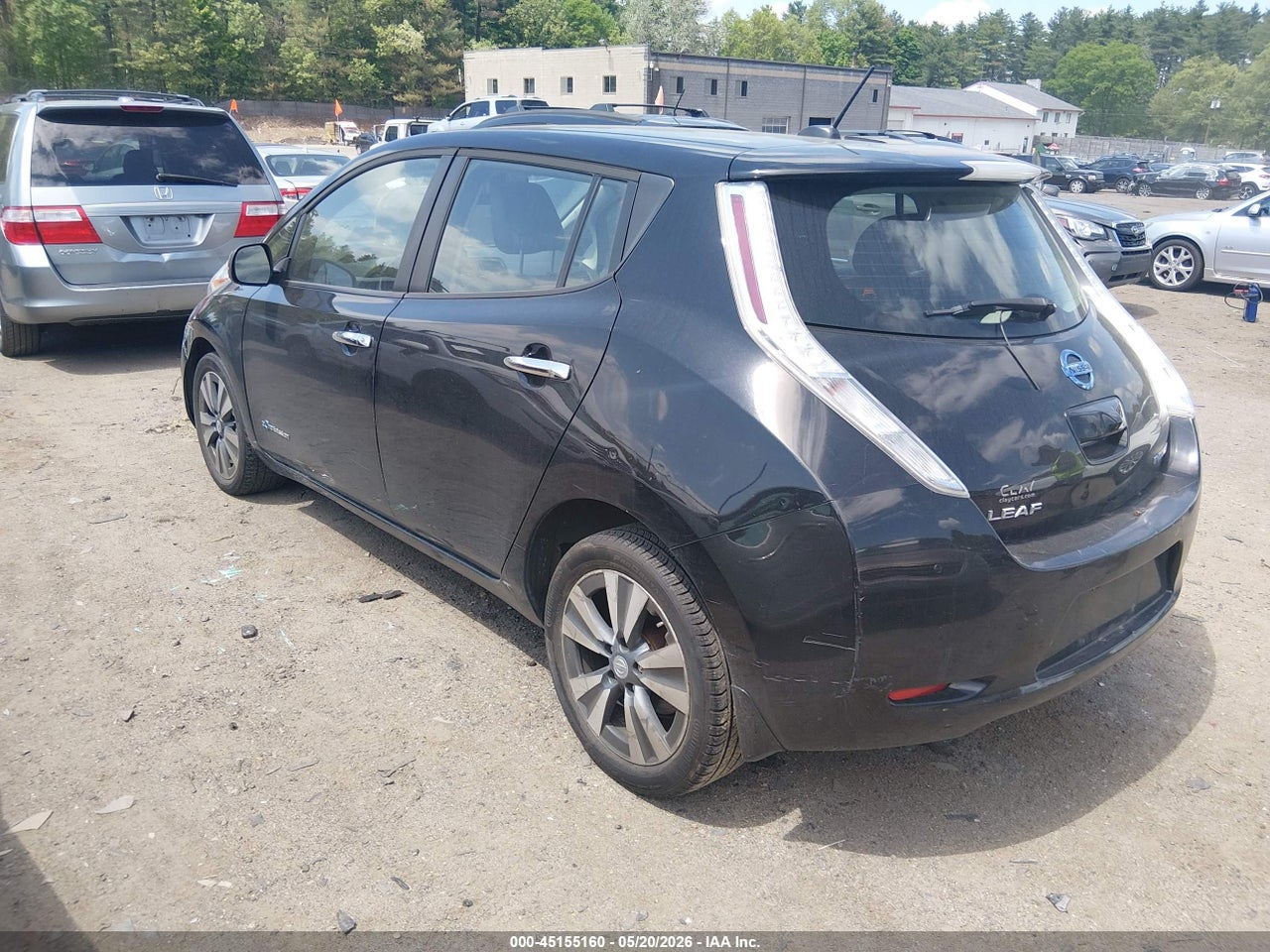 2015 NISSAN LEAF SL thumbnail 4