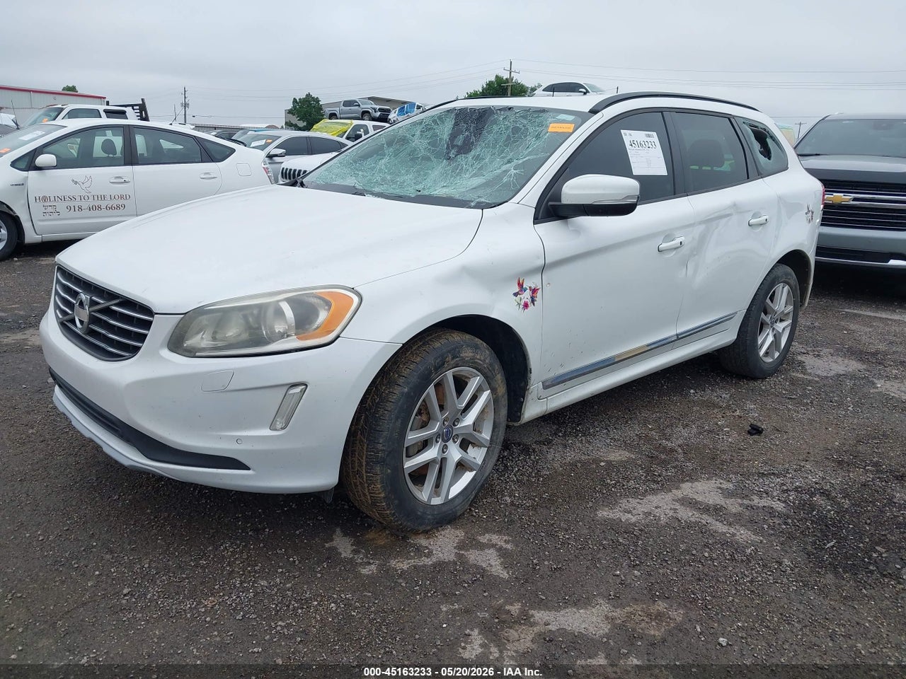 2017 VOLVO XC60 T5 thumbnail 3