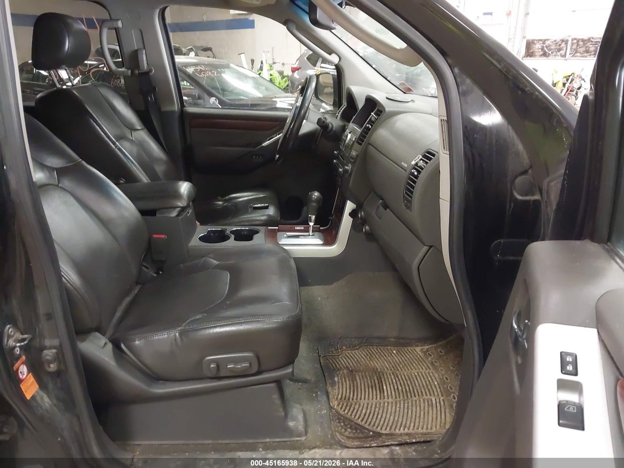 2008 NISSAN PATHFINDER LE thumbnail 6