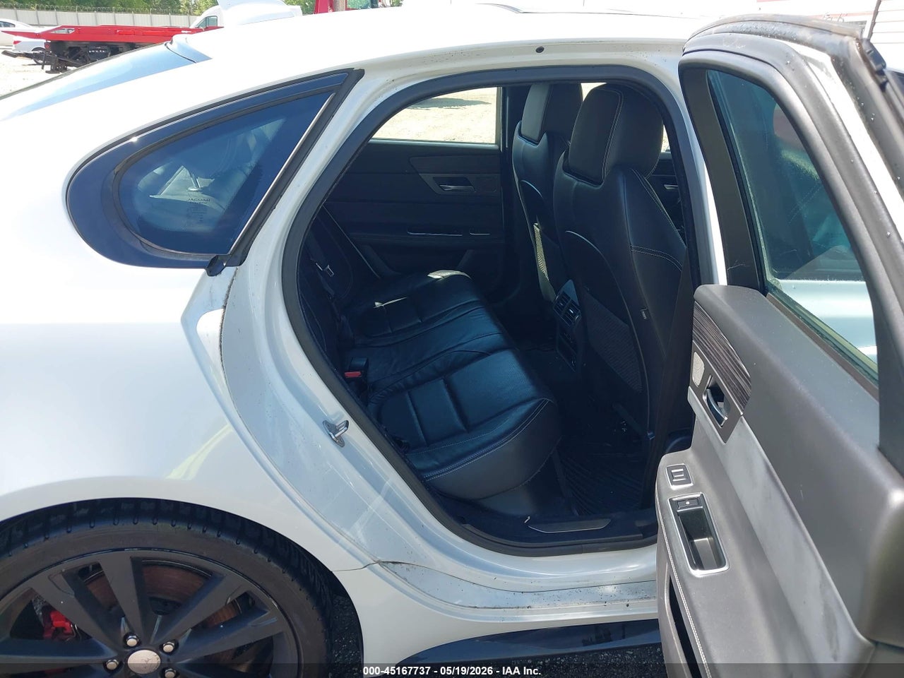 2016 JAGUAR XF S thumbnail 9