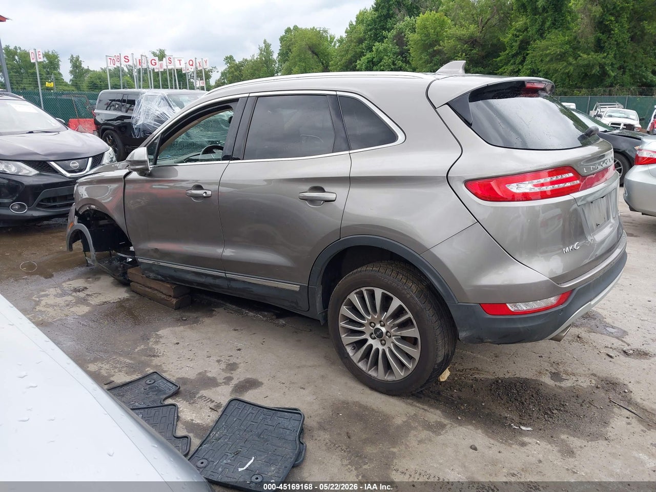 2017 LINCOLN MKC RESERVE thumbnail 4
