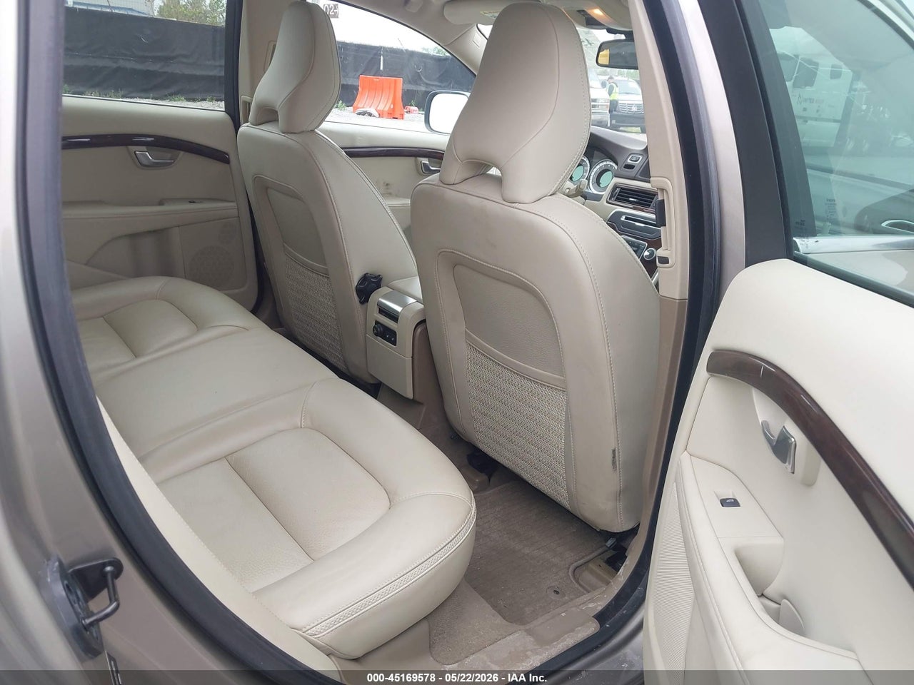 2013 VOLVO XC70 T6 thumbnail 9
