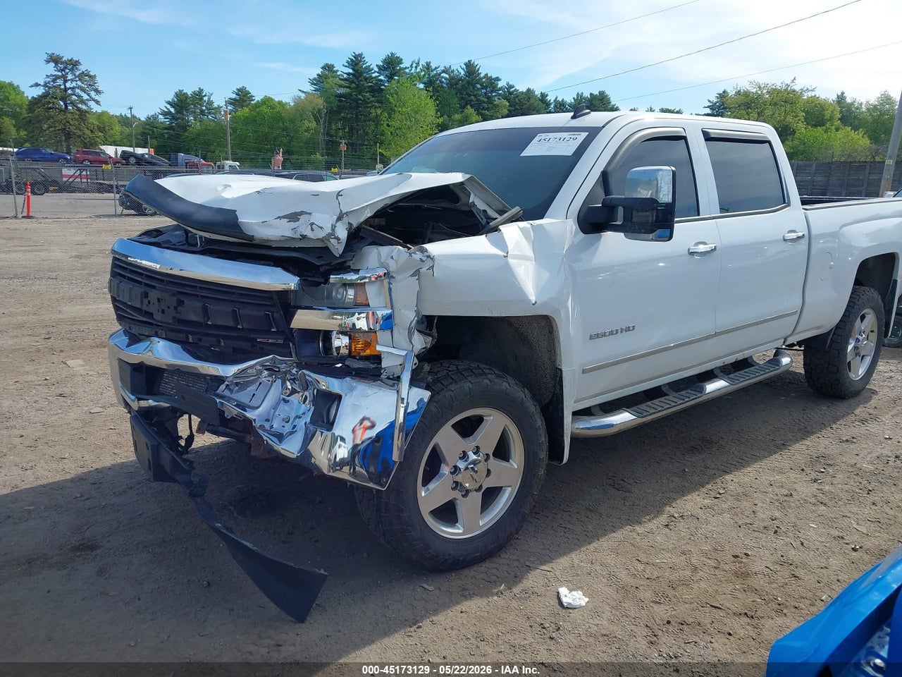 2015 CHEVROLET SILVERADO 2500HD LTZ thumbnail 3