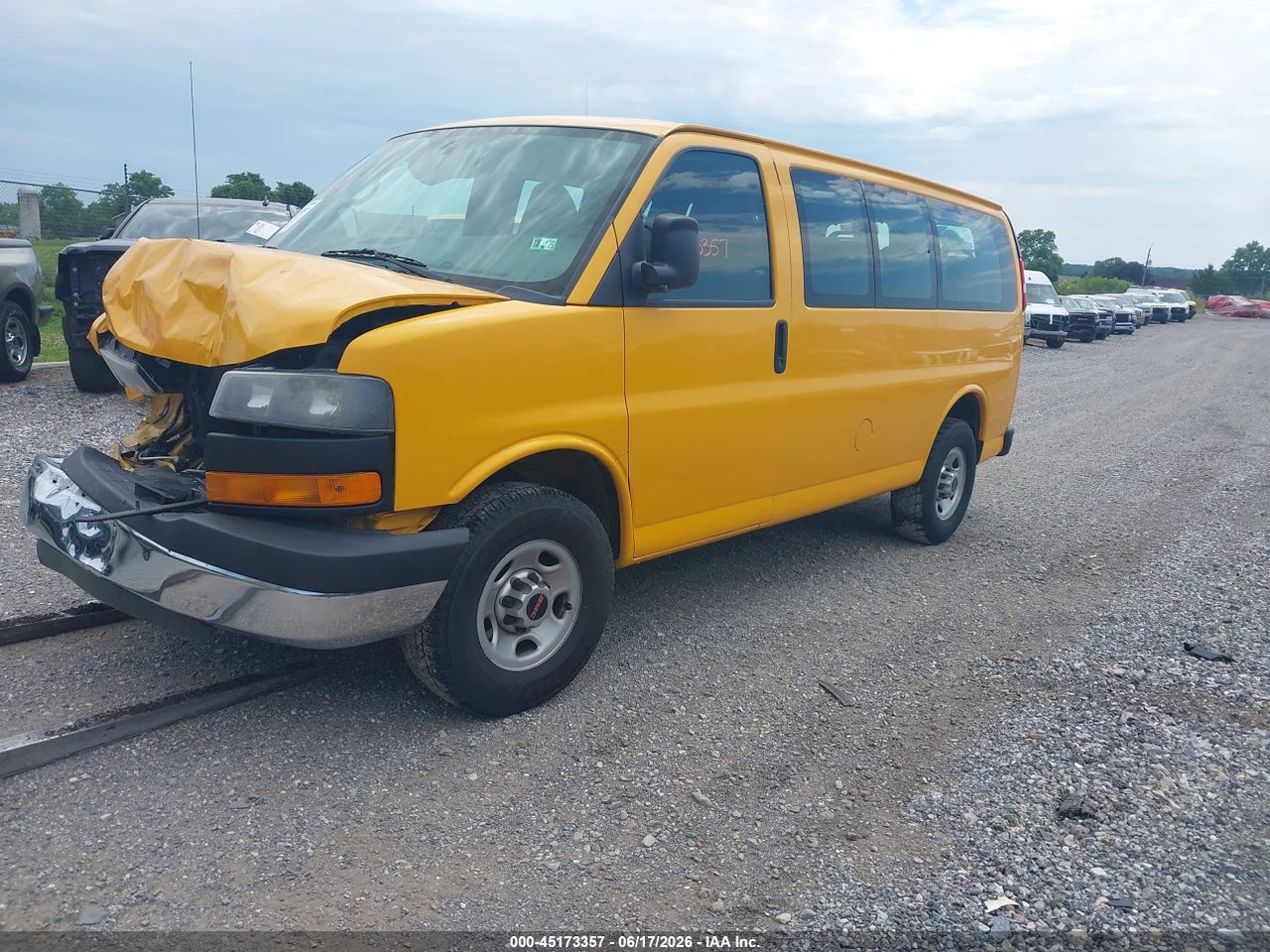 2013 GMC SAVANA 2500 WORK VAN thumbnail 3