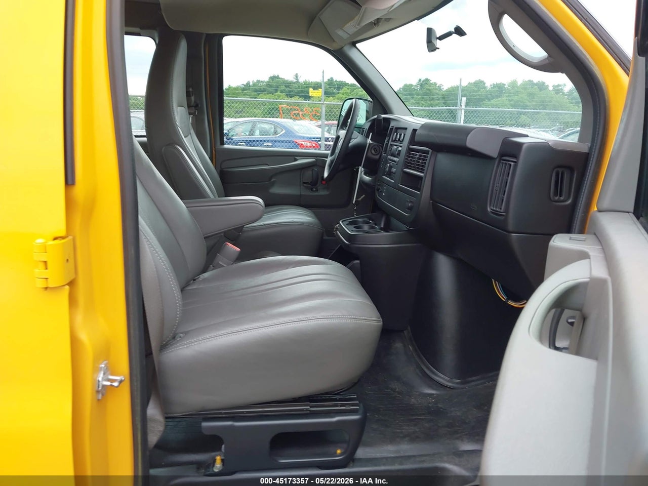 2013 GMC SAVANA 2500 WORK VAN thumbnail 6