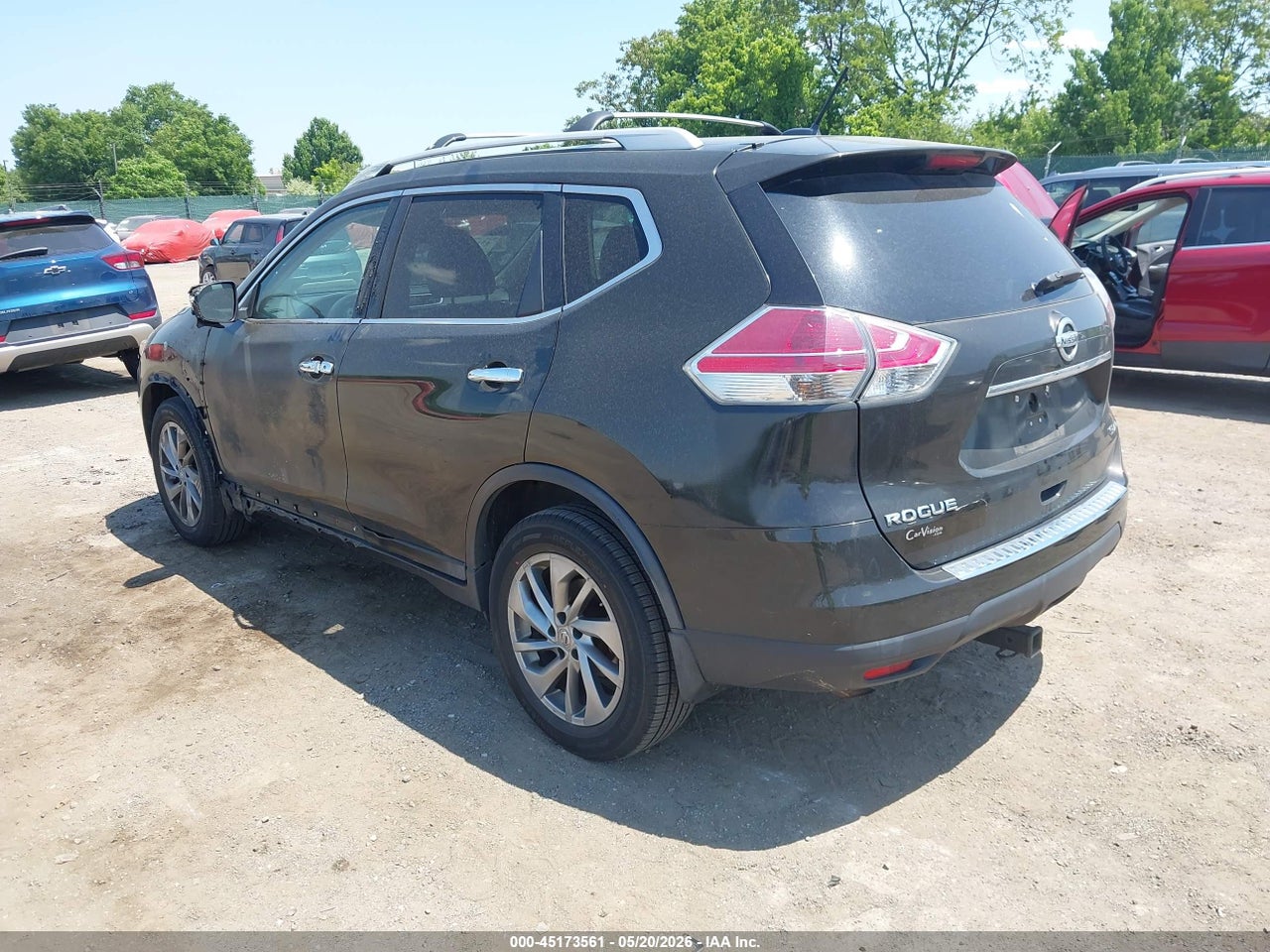 2015 NISSAN ROGUE SL · 3/12
