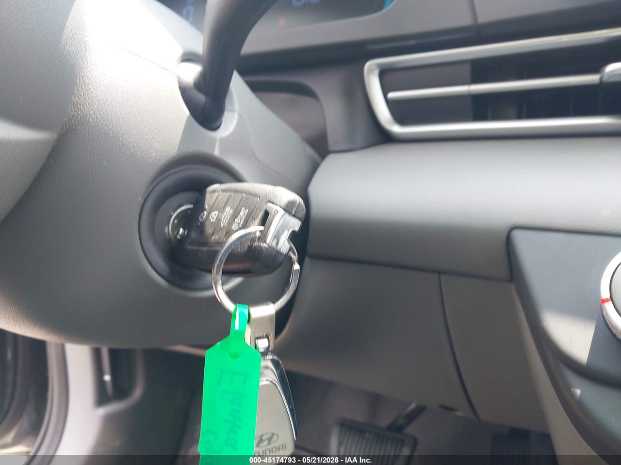 2026 HYUNDAI ELANTRA SE thumbnail 12