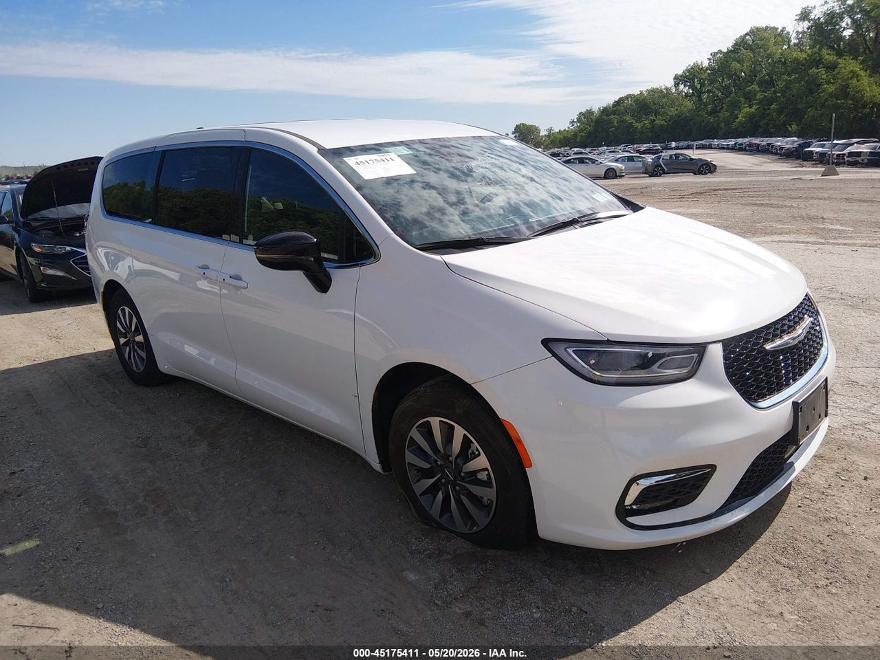 2025 CHRYSLER PACIFICA HYBRID SELECT