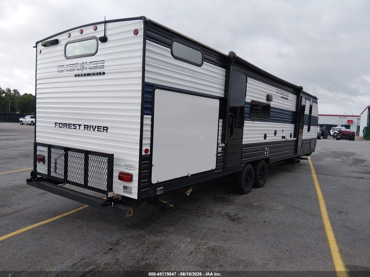 2025 FOREST RIVER CHEROKEE GREY WOLF   thumbnail 5