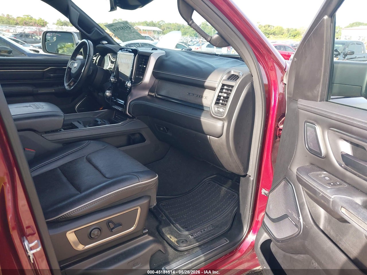 2019 RAM 1500 LIMITED  4X2 5'7 BOX · 5/12