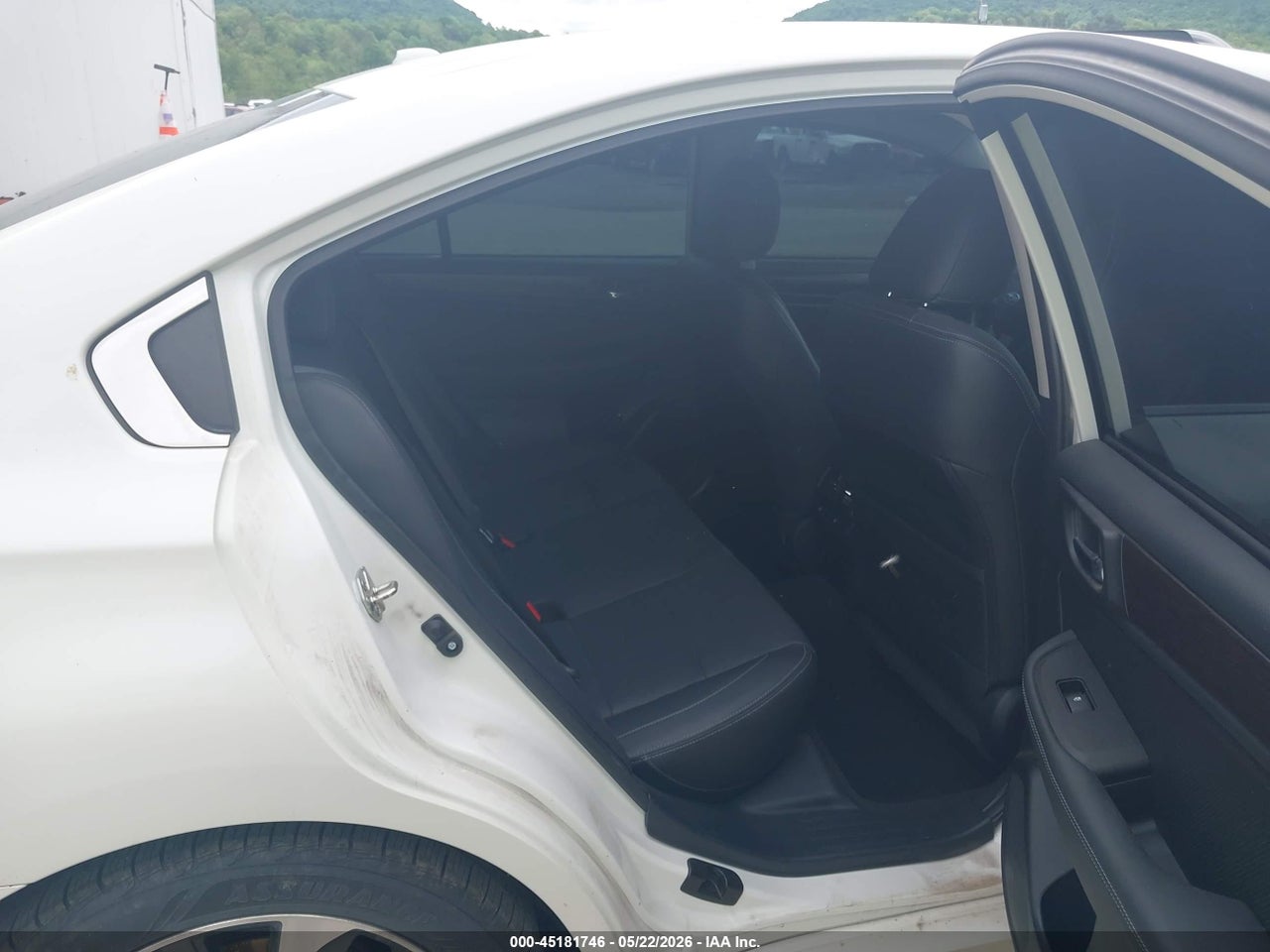 2015 SUBARU LEGACY 3.6R LIMITED thumbnail 9