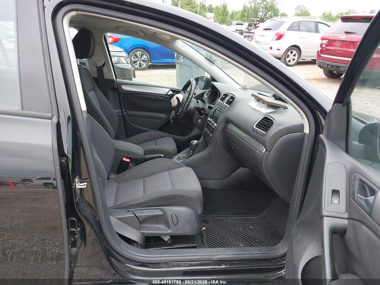 2013 VOLKSWAGEN GOLF 2.5L 4-DOOR thumbnail 6