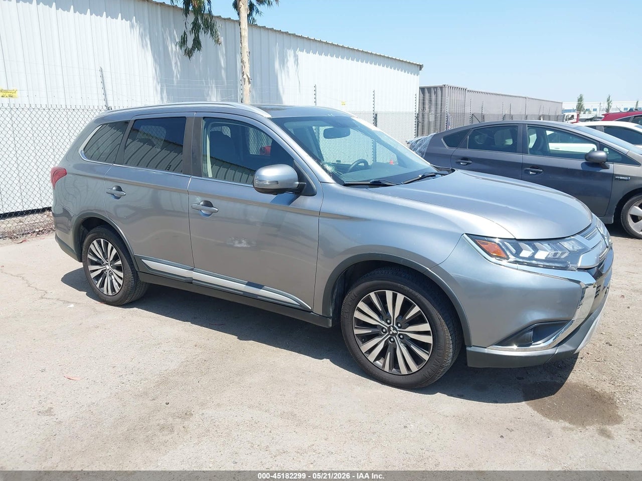 2019 MITSUBISHI OUTLANDER GT thumbnail 2