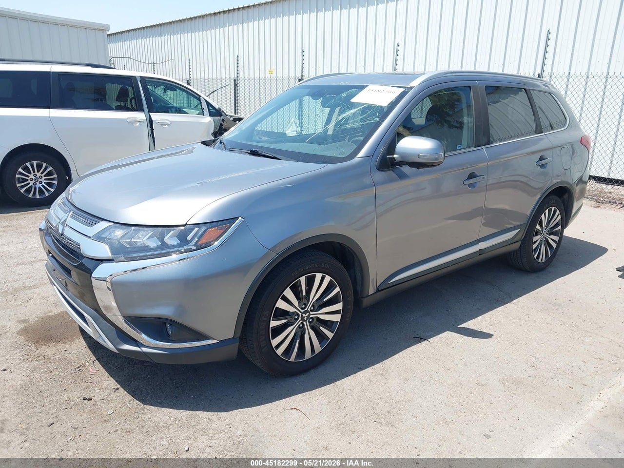2019 MITSUBISHI OUTLANDER GT thumbnail 3