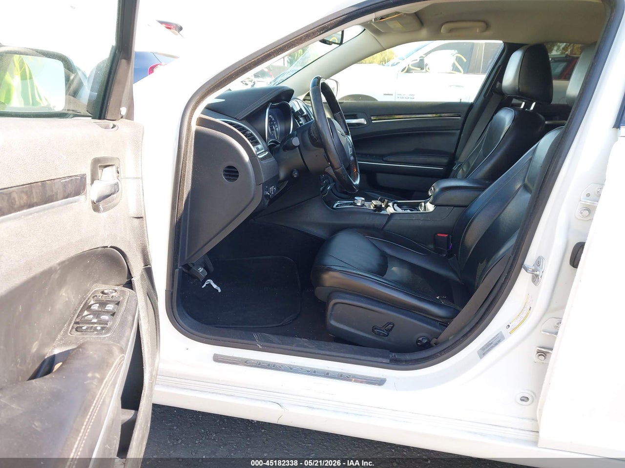 2018 CHRYSLER 300 LIMITED thumbnail 6